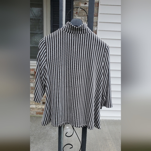 Chicos Easy Wear Jacket  overlay Directional Blocks adjustable Collar Size 14 16 - Picture 4 of 8